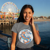 未来的ドラゴンエンブレム – 2024年中国の新年 Tシャツ