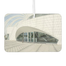 未来的モダン白建物