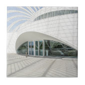 未来的モダン白建物 タイル (正面)