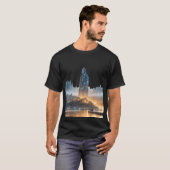 未来的都市の風景 Tシャツ (正面フル)