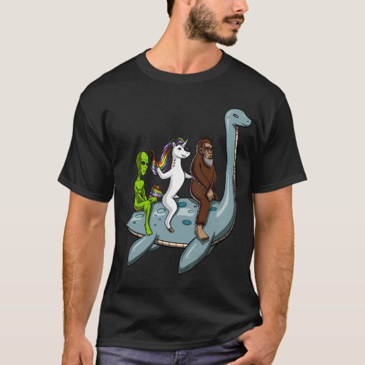 未知の生物探検 Tシャツ (正面)