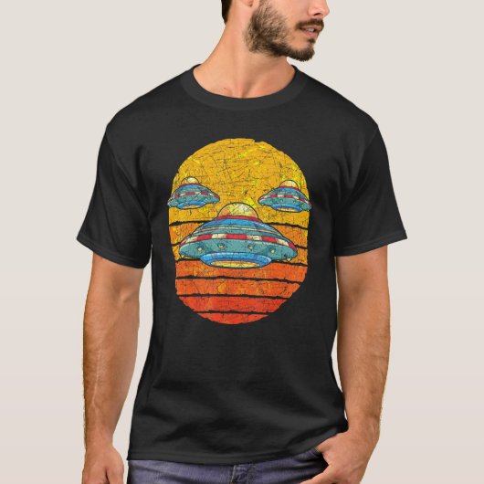未確認飛行物体エイリアン誘拐レトロS Tシャツ (正面)