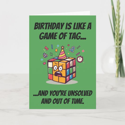 未解決の誕生日スピードキューブ面白いタグジョーク カード (正面)