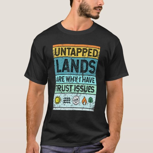 未開拓の土地魔法商品ギーク男性用Wome Tシャツ (正面)