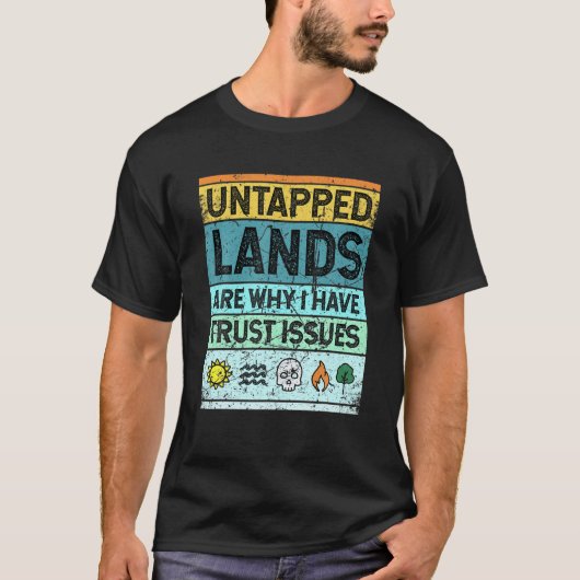 未開拓の土地魔法商品ギーク男性用Wome Tシャツ (正面)