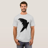 未驯の飛翔 動き出すワタリガラス Tシャツ (正面フル)