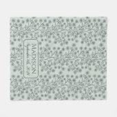 末尾のフローラ名誕生日付緑のベビー フリースブランケット (正面(横))