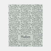 末尾のフローラ名誕生日付緑のベビー フリースブランケット (正面)