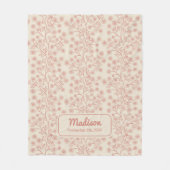 末尾フローラ名誕生日付ピンクベビー フリースブランケット (正面)