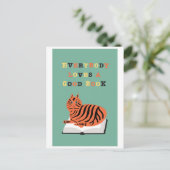 本おもしろいに猫のイラストレーション ポストカード (スタンド正面)