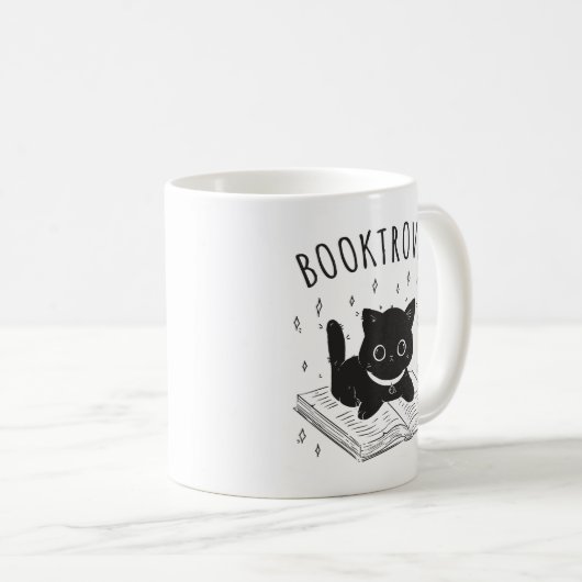 本と星の付いた本通りの猫 コーヒーマグカップ (正面右)