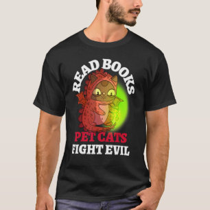 本と猫が戦う!邪悪な本の魔法使いドラゴンと読書 Tシャツ