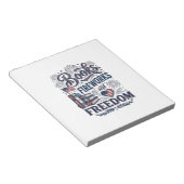 本と花火と自由 愛国読者Tシャツ ノートパッド (アングル)