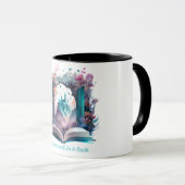 本に夢中になる マグカップ (正面右)