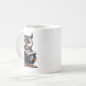 本のフクロウ読のデザインでマグカップ コーヒーマグカップ (正面左)
