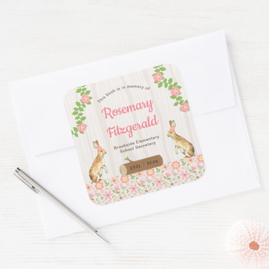 本のプレートの思い出に、かわいいウサギの花 スクエアシール (封筒)