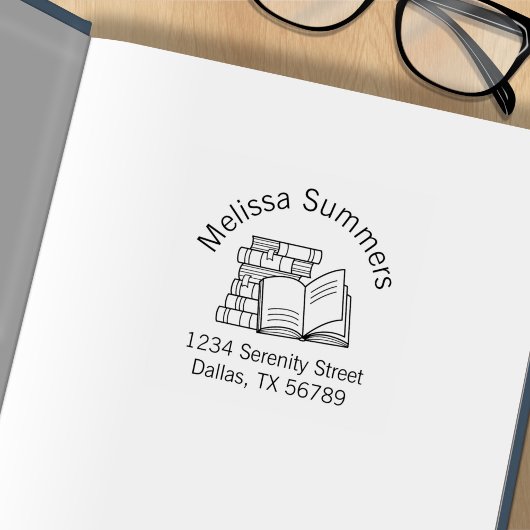 本の山と開いた本のアドレス帳のプレート ラバースタンプ