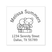 本の山の上の幸せな猫 住所 セルフインキングスタンプ (デザイン)