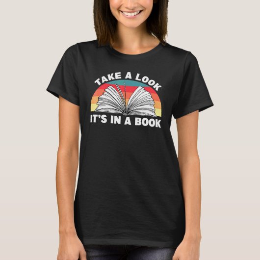 本の虫たち 熱心な読者たち 見てみて 本の中にあるよ Tシャツ (正面)