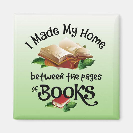 本の間を縫って家を作った マグネット (正面)