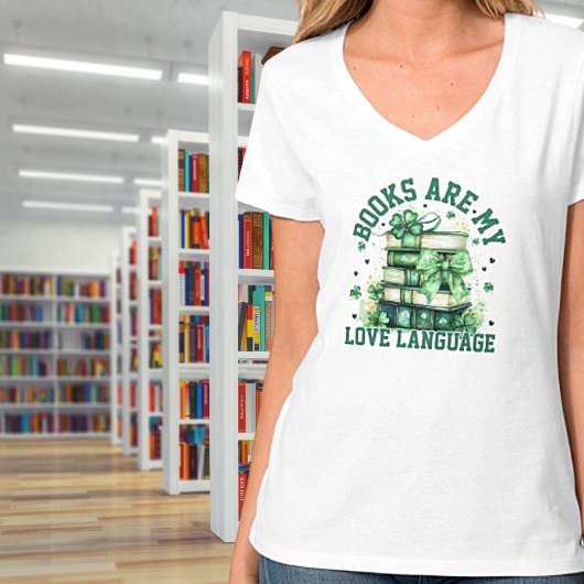 本は私の愛する言葉の女性のVネックTシャツ Tシャツ