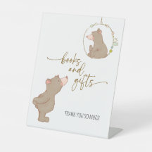 本やギフトのサインを心から待つJL01