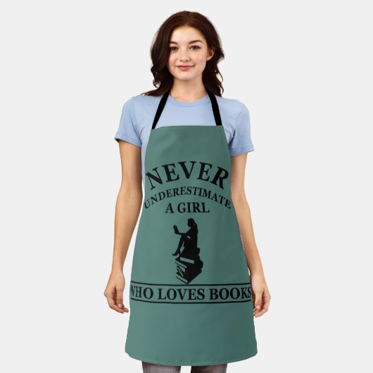 本を愛する女の子を決して過小評価しない エプロン (着用した状態)