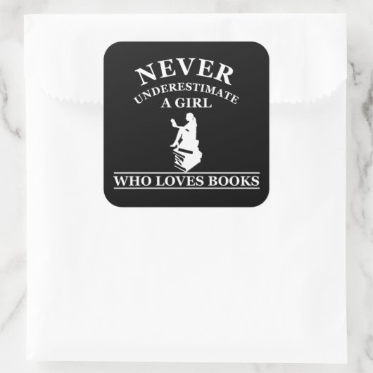 本を愛する女の子を決して過小評価しない スクエアシール (バッグ)