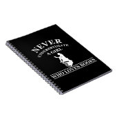 本を愛する女の子を決して過小評価しない ノートブック (右側)