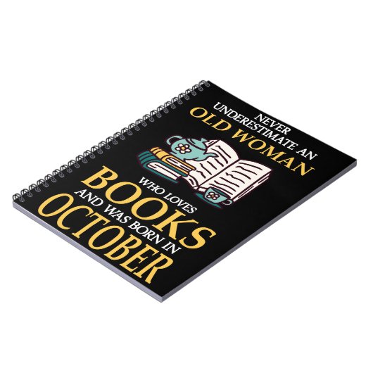 本を愛する老婆を決して過小評価しない ノートブック (左側)