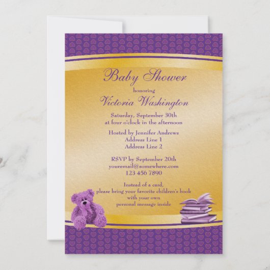 本を持って来る紫のテディ&ハートのベビーシャワー 招待状 (裏面)