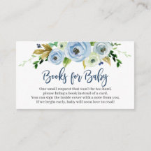 本を持って男の赤ちゃんする