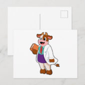 本を持つ看護師としての牛 ポストカード (正面/裏面)