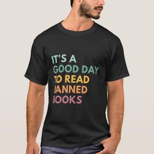 本を禁止する日読だ Tシャツ (正面)