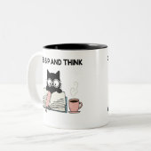 本を読むかわいい猫とコーヒーを楽しむ ツートーンマグカップ (正面左)