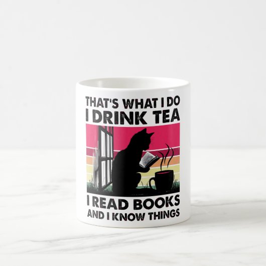 本を読むし色々知ってるよ コーヒーマグカップ (中央)