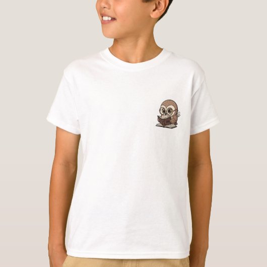 本を読むフクロウの子供服デザイン Tシャツ (正面)
