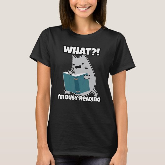 本を読んでいる忙しい灰色の猫 本に関連した細かい作業 Tシャツ (正面)