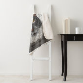 本を頭に載せたグレー猫 シェルパブランケット (インサイチュ)