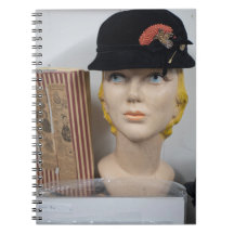 本クラシックと胸像