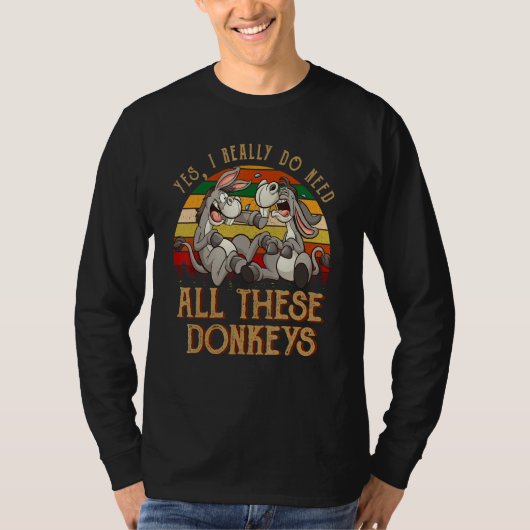 本当にいるんです!ロバがこんなに Farmer Donk Tシャツ (正面)