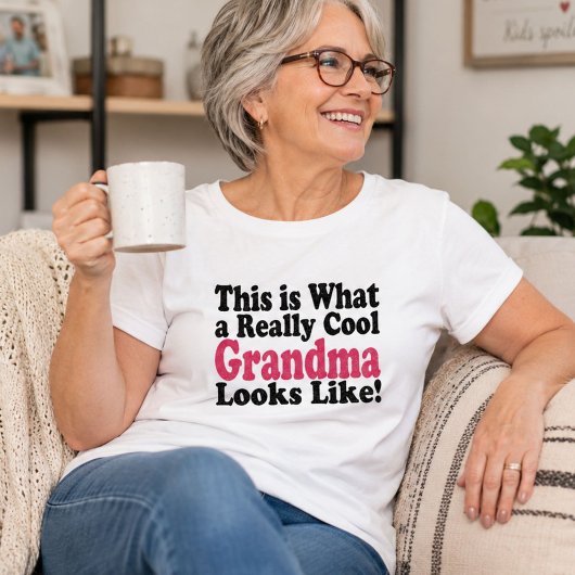 本当にクールなおばあちゃんの見た目 Tシャツ