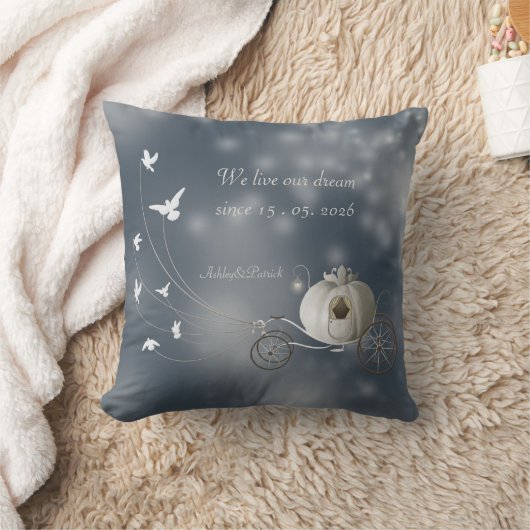 本当のおとぎ話の結婚式の引き出物 クッション (ブランケット)