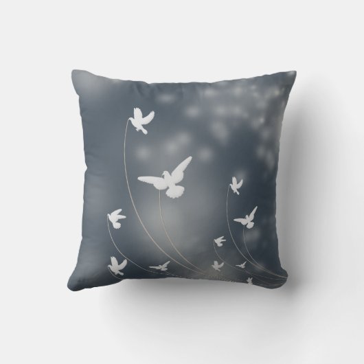 本当のおとぎ話の結婚式の引き出物 クッション (裏面)