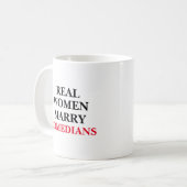 本当の女性はコメディアンと結婚する コーヒーマグカップ (正面左)
