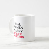 本当の女性は警察官と結婚する コーヒーマグカップ (正面左)