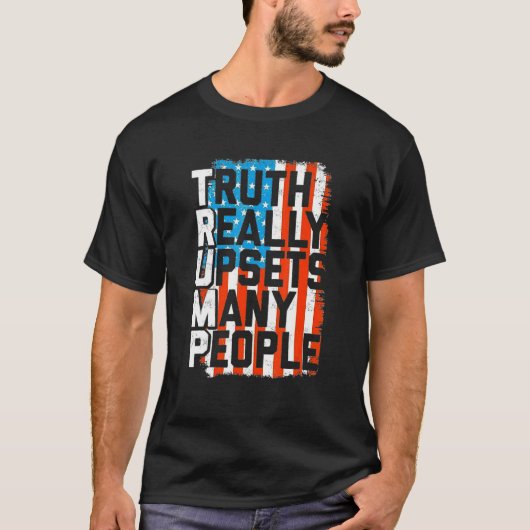 本当は多くの人を怒らせる Tシャツ (正面)