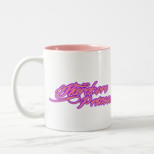 本格的なプリンセス11のoz。 マグ (左)