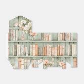 本棚の上の花の付いた薄色の本 フェイバーボックス (折り畳みなし)