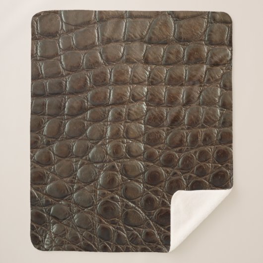 本物の茶色のワニ革、近くに見える  シェルパブランケット (正面)